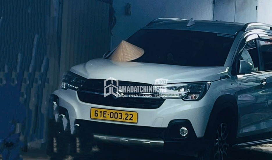 Nhà phố đẹp Linh Xuân - 52m2 -  Nhỉnh 4 tỷ - Hẻm 6m – Ôtô đậu trước nhà